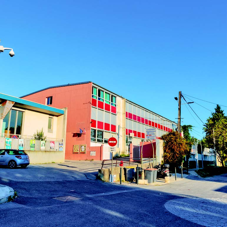 GROUPE SCOLAIRE DAUBIÉ-BRÈS
